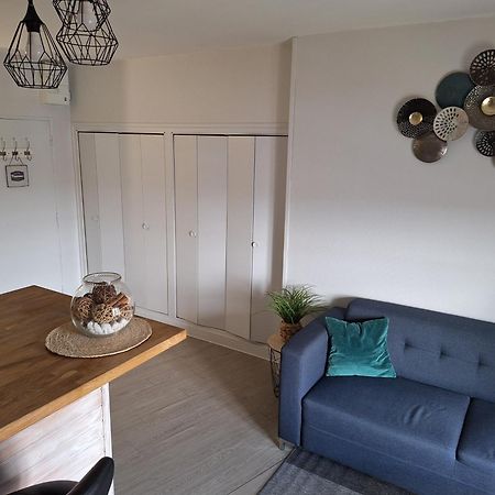Appartement F2 Centre-Ville Issoire Avec Jolie Vue Esterno foto
